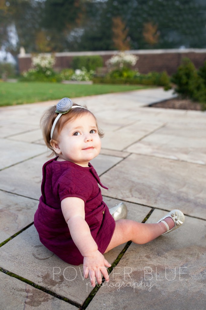 baby girl portrait at mellon park in pittsburgh