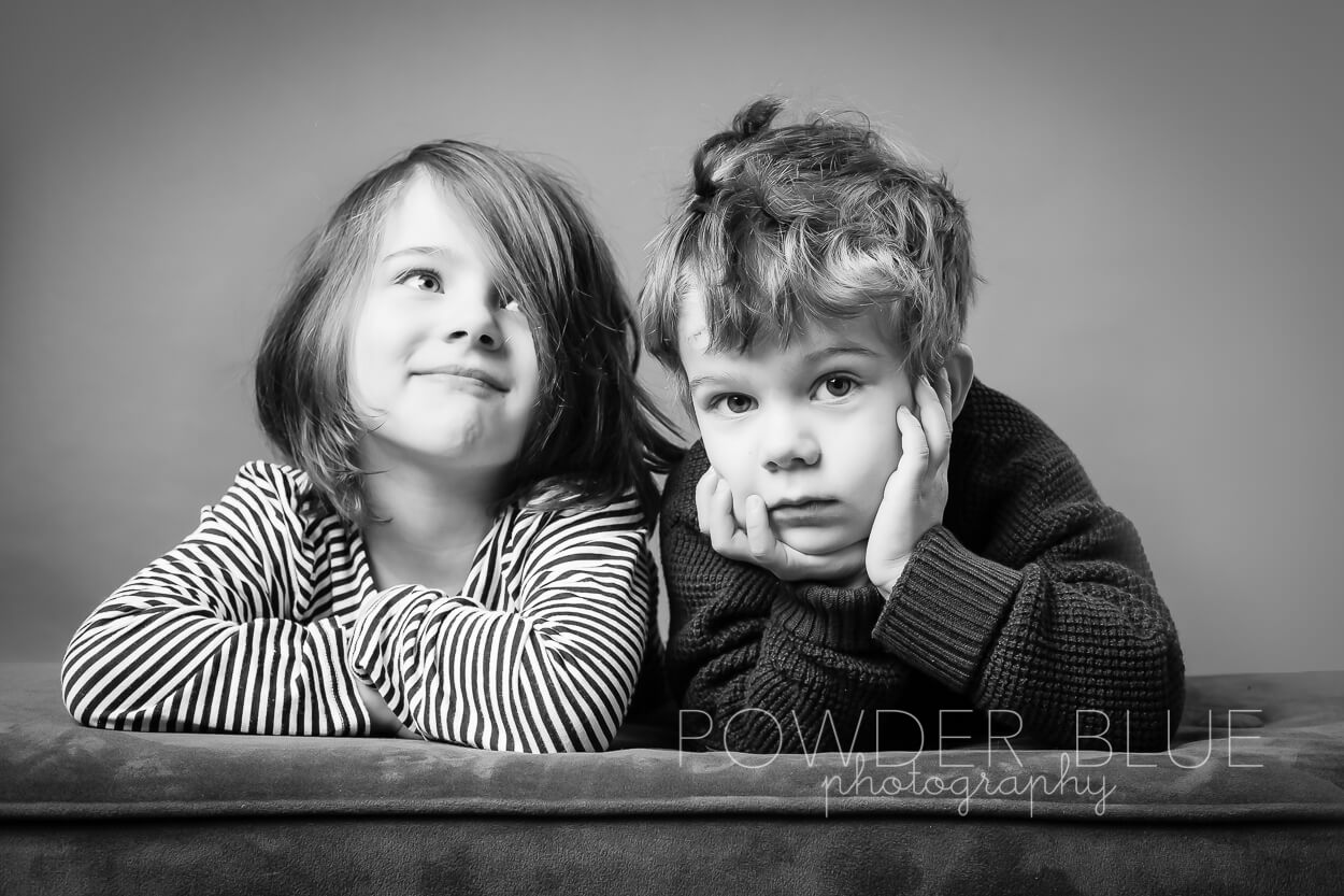 Read more about the article Pittsburgh Family Photography | Hoover Kids | Snowy Mini Session