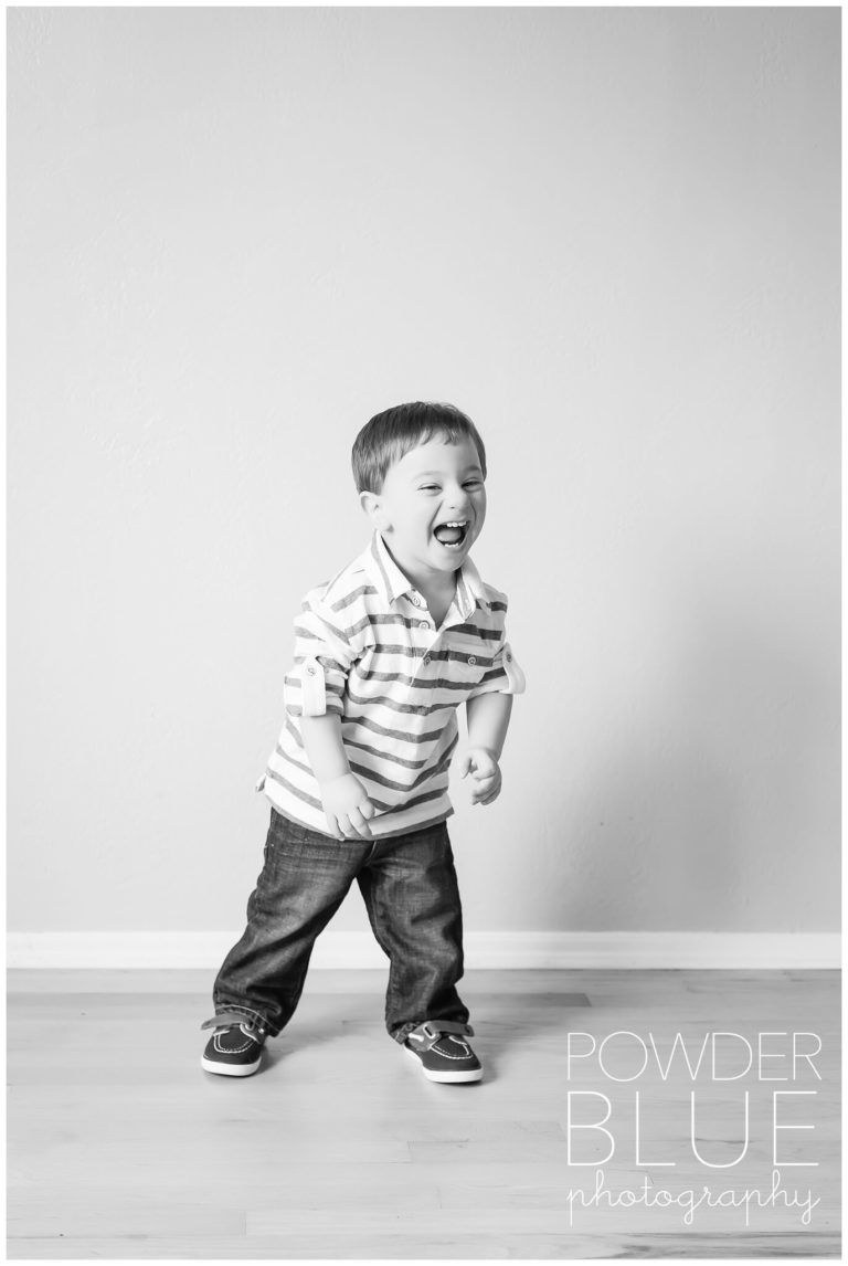 Read more about the article Pittsburgh Child Photographer | Connor S. | Studio Portrait