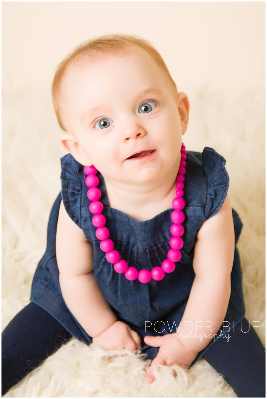 Read more about the article Pittsburgh Baby Photographer | Ava Grace Sitting Portrait | Pittsburgh Studio