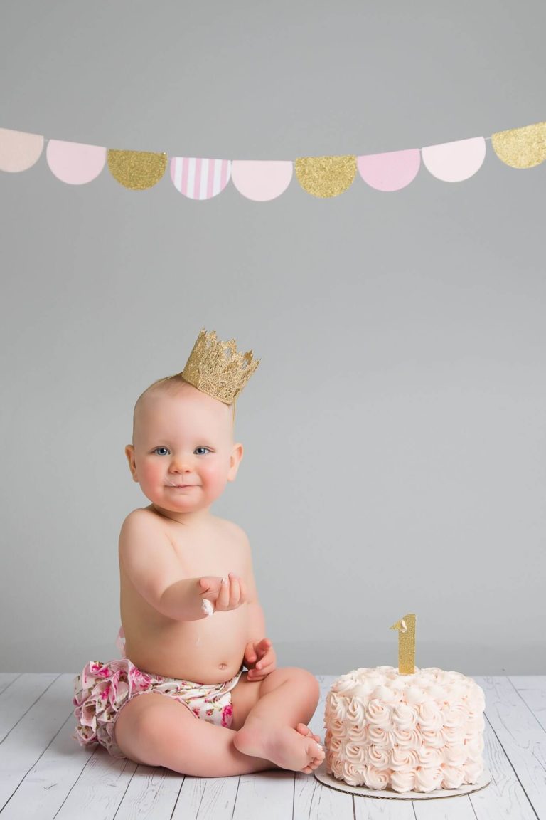 Read more about the article Happy 1st Birthday Lula! | Pittsburgh Baby Photographer | Cake Smash