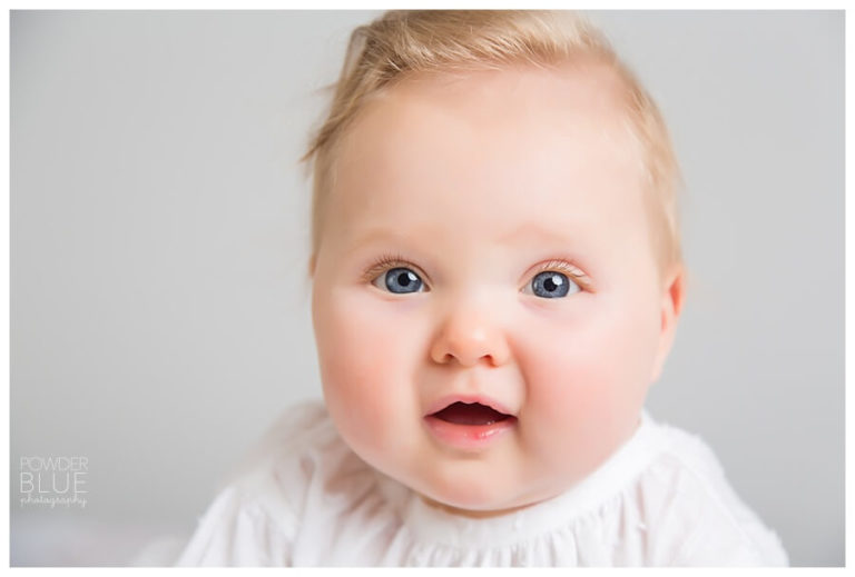 Read more about the article Maeve & Jane | Pittsburgh Child Photographer | Studio Mini Session