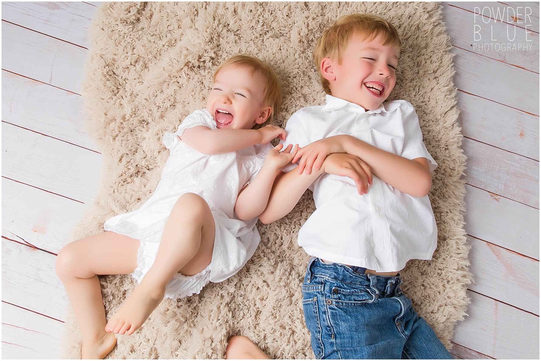 studio portrait kids on grey seamless backdrop