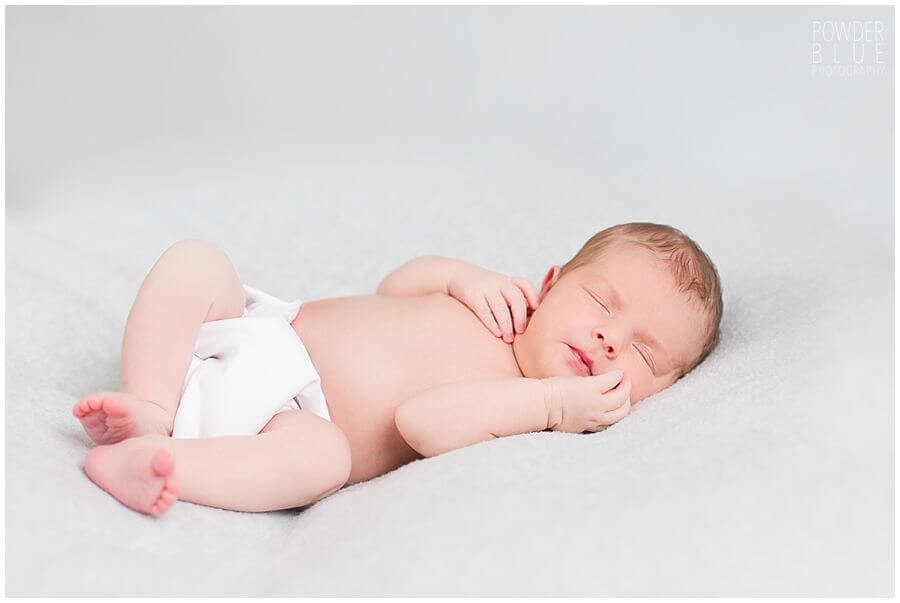 Read more about the article Pittsburgh Newborn Photographer | Baby Girl Kinley