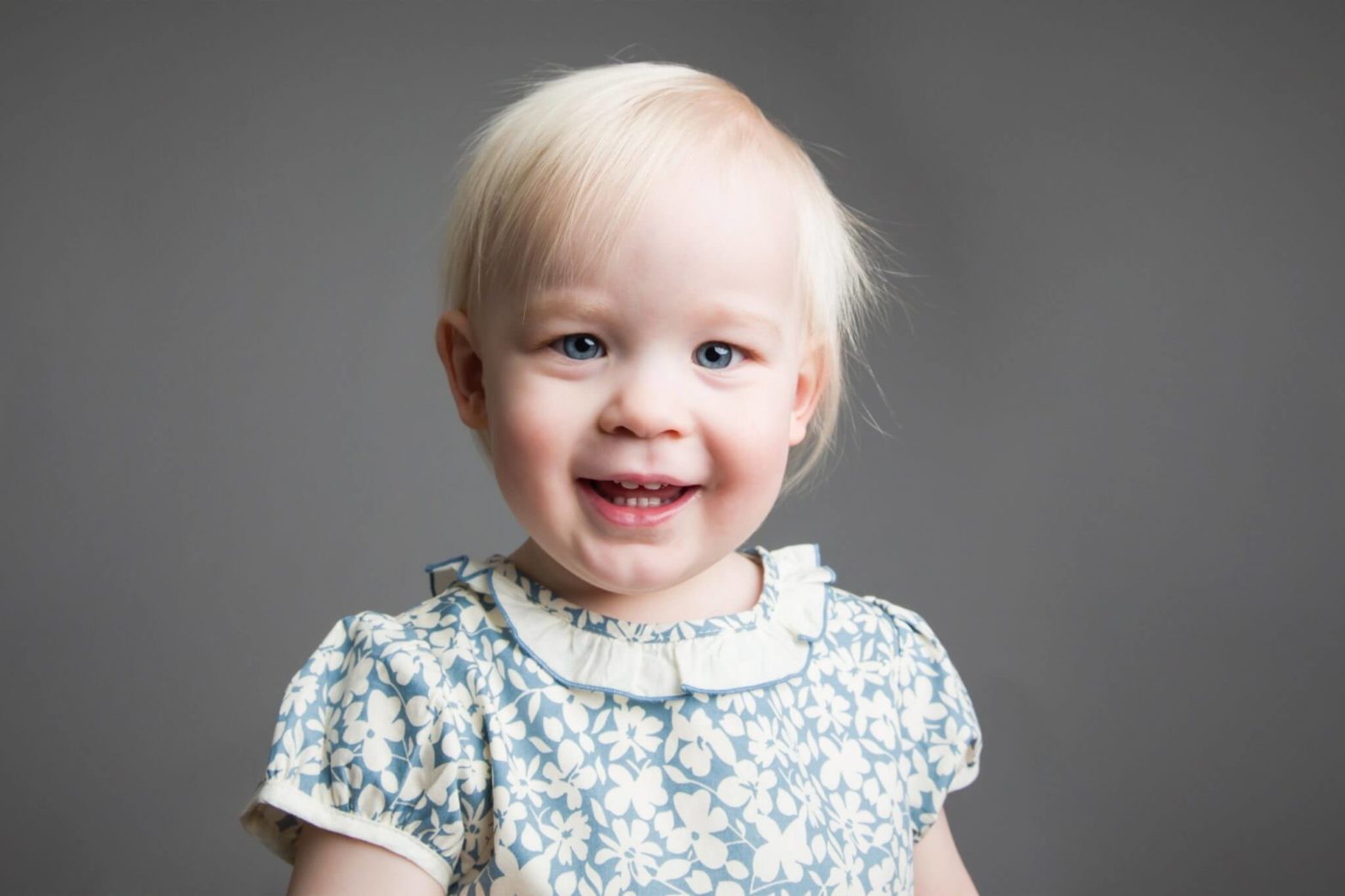 Pittsburgh Child Photographer | Happy 2nd Birthday Ellie!