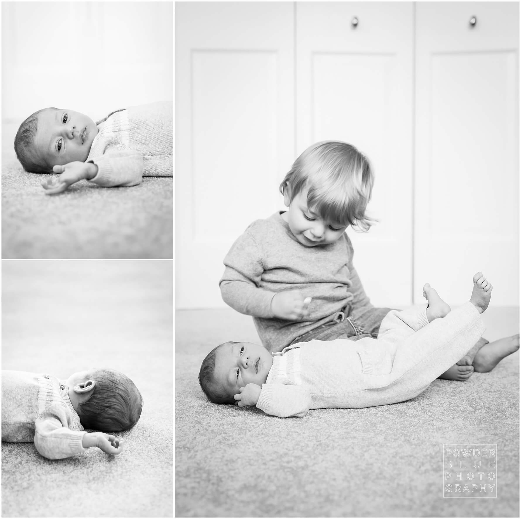 Pittsburgh newborn photographer. Black and white images of newborn baby with older brother in home. pittsburgh lifestyle newborn photography session in home. 